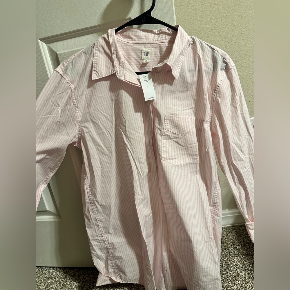 Gap half button up